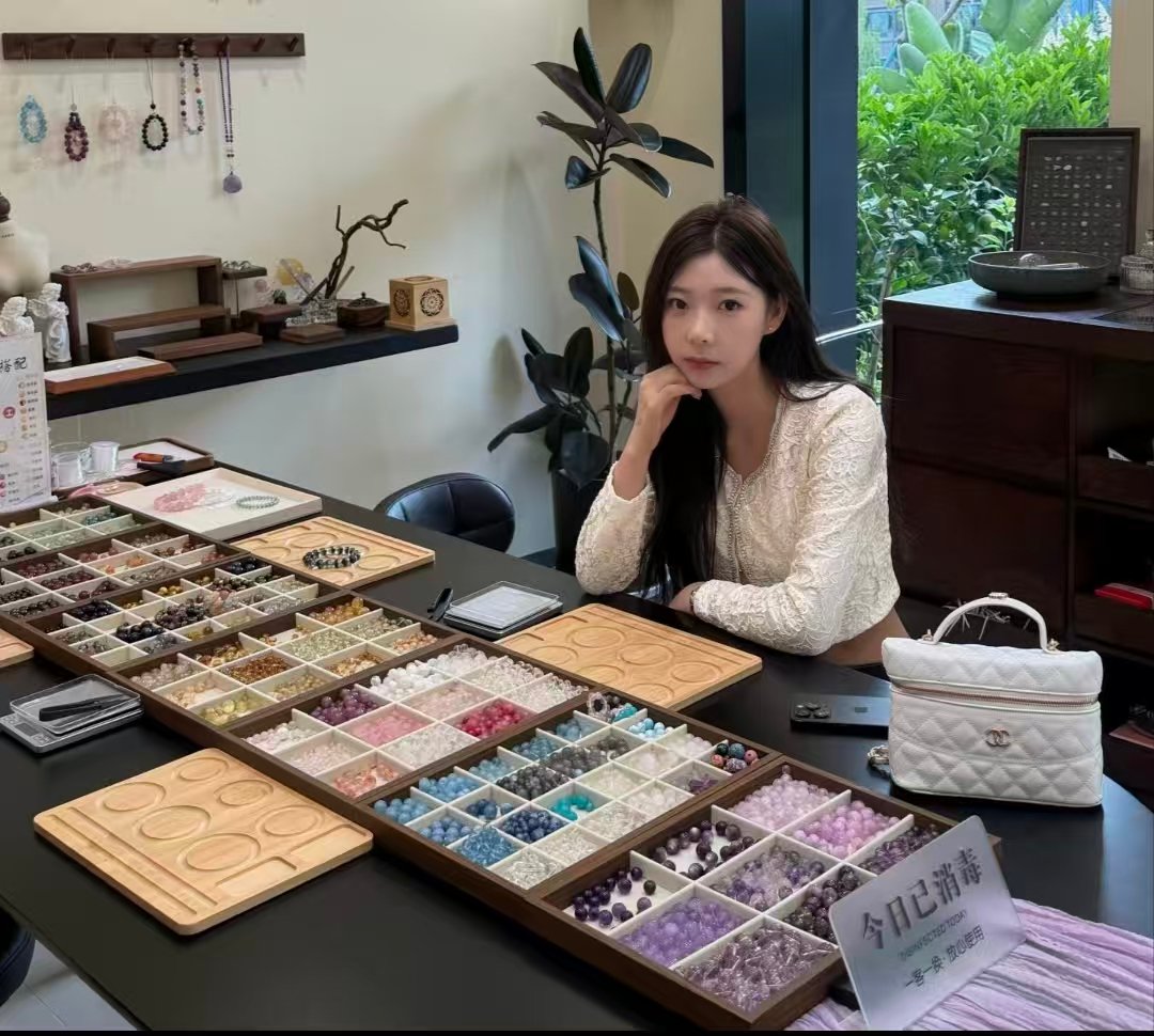 Linna Meng - Founder of SENINIO