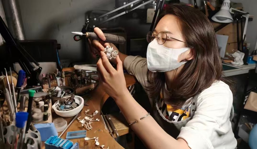 SENINIO Handcrafted Natural Stone Jewelry